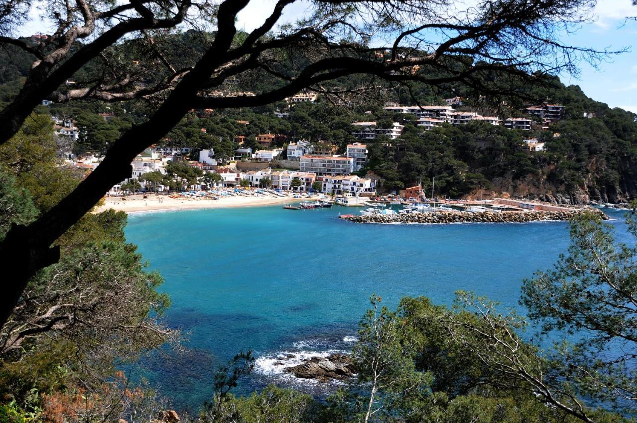 Capdevila 9 Льяфранк Екстер'єр фото
